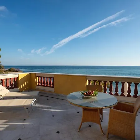 Hotel Eva Beach 3*