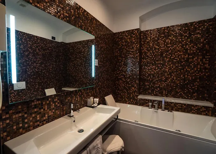 エヴァ ビーチ ホテル 3*