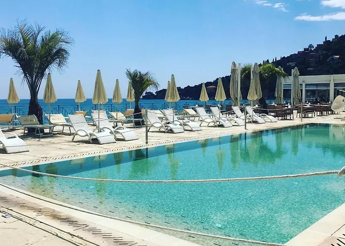 ホテル エヴァ ビーチ ヴェンティミーリア