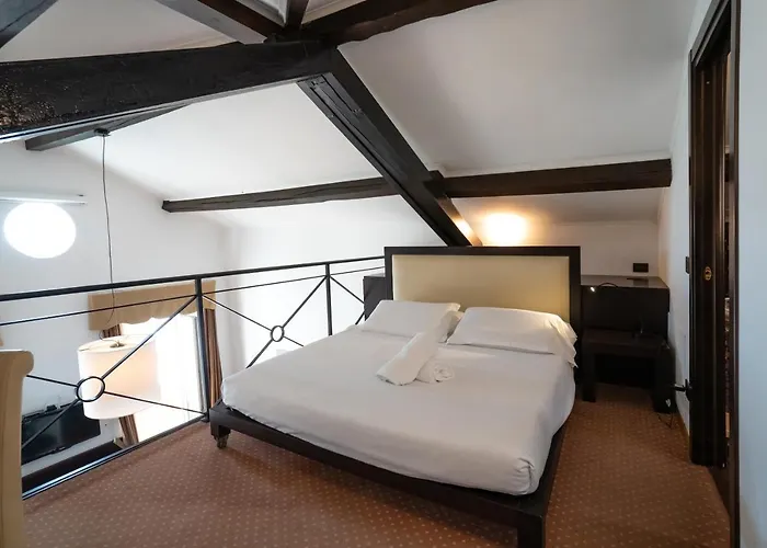 Eva Beach Hotel