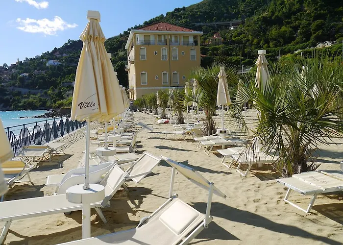 エヴァ ビーチ ヴェンティミーリア